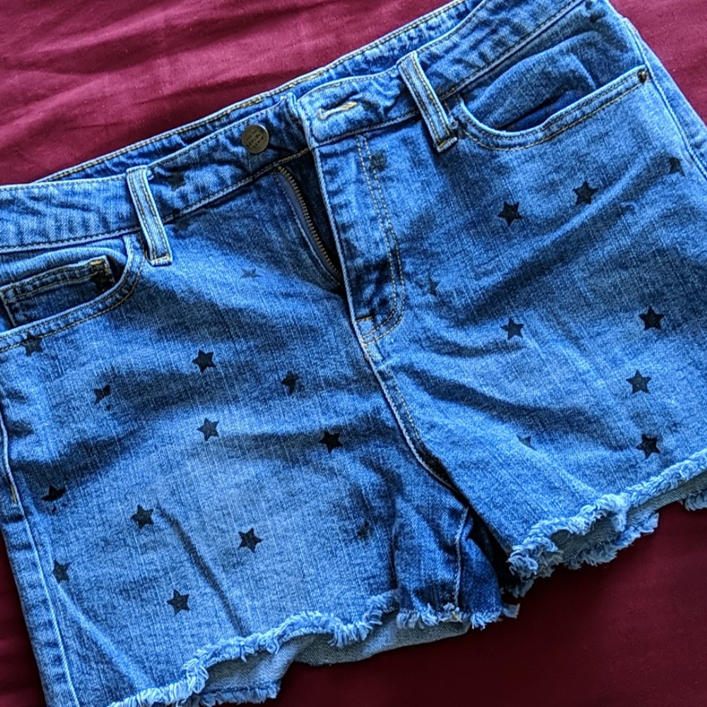 For the Republic stars shorts